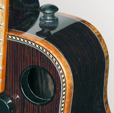 Photo of the binding and purfling on the front of Requintonator 20